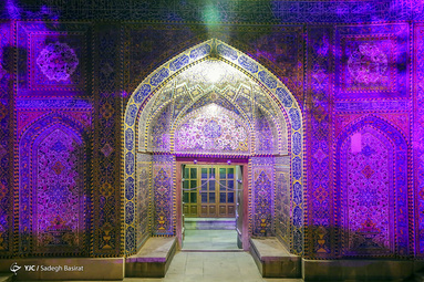 سر درب ورودی مسجد رکن الملک 