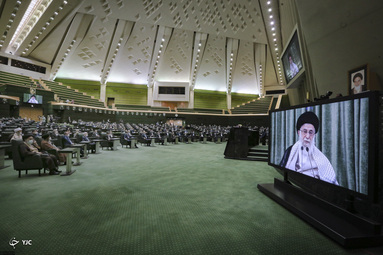 ارتباط تصویری نمایندگان یازدهمین دوره مجلس شورای اسلامی با رهبر انقلاب