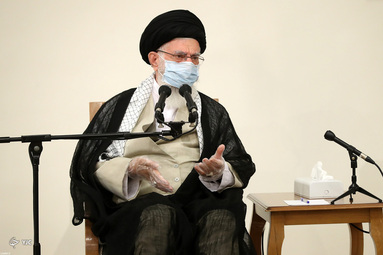 دیدار حضرت آیت‌الله خامنه‌ای رهبر معظم انقلاب اسلامی با مصطفی الکاظمی نخست وزیر عراق