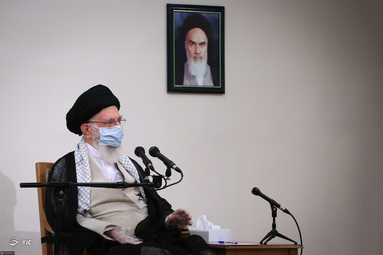 دیدار حضرت آیت‌الله خامنه‌ای رهبر معظم انقلاب اسلامی با مصطفی الکاظمی نخست وزیر عراق