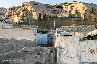 زندگی در «حصیر آباد»