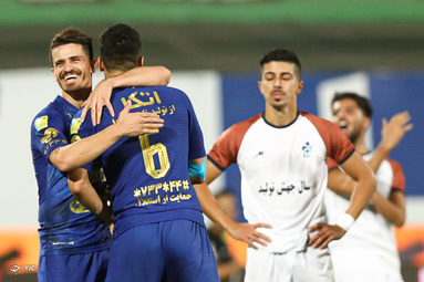 استقلال تهران ۱ - پیکان ۱
