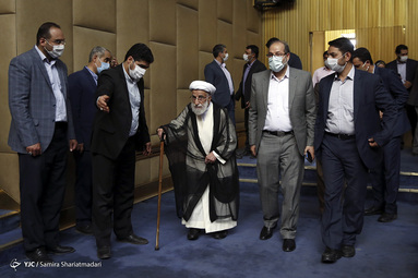 آیت الله جنتی، دبیر شورای نگهبان در حاشیه جلسه مشترک روسای کمیسیون‌های مجلس و اعضای شورای نگهبان