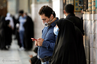 مراسم اذن عزای حسینی و تعویض پرچم گنبد حرم امام رضا (ع)