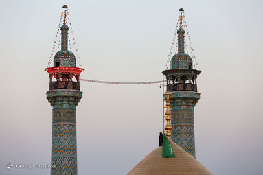 آیین تعویض پرچم حرم حضرت فاطمه معصومه (س)