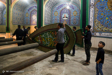 آذین بندی نخل عزاداری سنتی -  اردکان‎ یزد