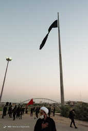 اهتزاز پرچم 200 متری یا حسین (ع) در پارک جزیره اهواز‎