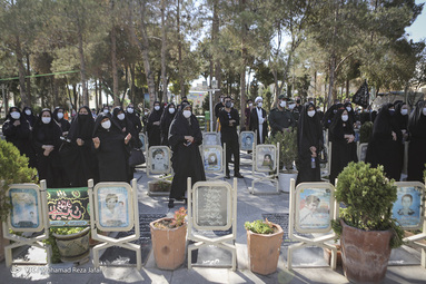 تشییع شهید مدافع سلامت حامد مردانی در اصفهان
