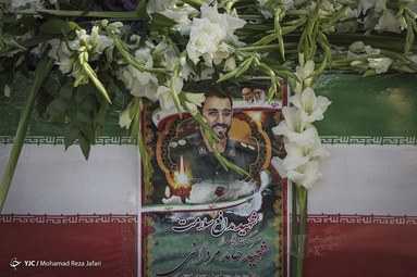 تشییع شهید مدافع سلامت حامد مردانی در اصفهان