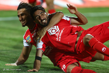 شهرآورد ۹۳ / پرسپولیس ۲ (۱) - استقلال ۲ (۴)