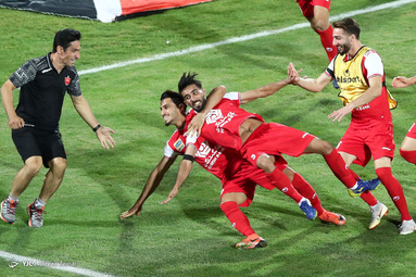 شهرآورد ۹۳ / پرسپولیس ۲ (۱) - استقلال ۲ (۴)
