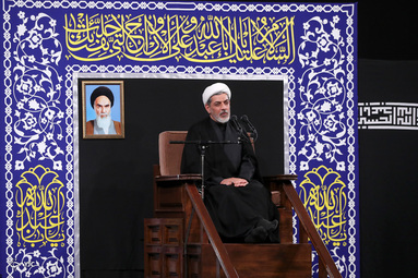 مراسم عزاداری شب هشتم محرم در حسینیه امام خمینی (ره)