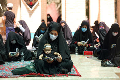 مراسم عزاداری ظهر عاشورای حسینی - قبور شهدای گمنام اردکان