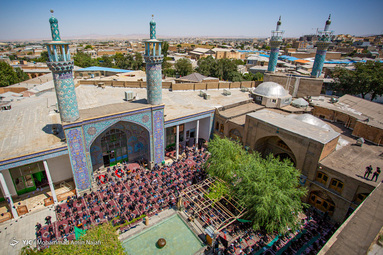 اقامه نمازجماعت ظهر عاشورا - مسجد جامع همدان