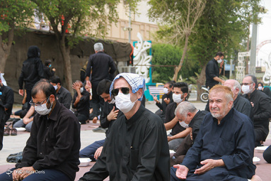 اقامه نمازجماعت ظهر عاشورا - محوطه مسجد جامع خرمشهر