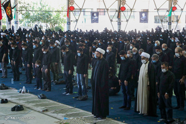 اقامه نمازجماعت ظهر عاشورا - دانشگاه تهران