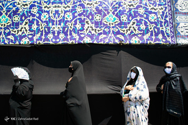 مراسم عزاداری ظهر عاشورای حسینی - میدان امام حسین (ع)