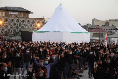 مراسم عزاداری و خیمه سوزان  عصر عاشورای اباعبدالله الحسین (ع) یکشنبه ۹ شهریور ۱۳۹۹، در میدان امام حسین (ع) برگزار شد.
