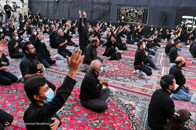 اجتماع عزاداران زینبیه اعظم زنجان‎ در بزرگداشت مقام والای حضرت زینب (س)