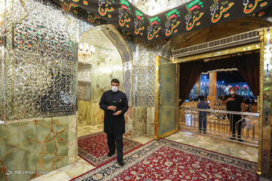 عزاداری خادمان حرم شاهچراغ (ع) در شب شام غریبان سیدالشهدا (ع)