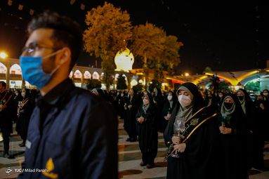عزاداری خادمان حرم شاهچراغ (ع) در شب شام غریبان سیدالشهدا (ع)