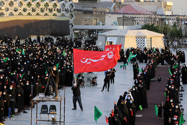 اجتماع دختران عاشورایی در میدان امام حسین (ع) به مناسبت سومین روز شهادت سید الشهدا(ع)