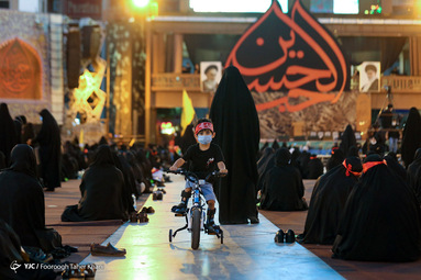 اجتماع دختران عاشورایی در میدان امام حسین (ع) به مناسبت سومین روز شهادت سید الشهدا(ع)