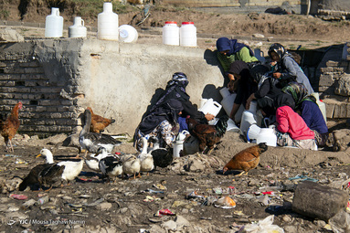 روستای حسنعلی کندی، از توابع شهرستان اردبیل یکی از روستاهایی است که سال هاست مردم آن با مشکل جدی آب شرب دست و پنجه نرم می کنند