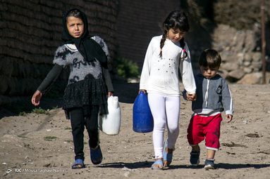 روستای حسنعلی کندی، از توابع شهرستان اردبیل یکی از روستاهایی است که سال هاست مردم آن با مشکل جدی آب شرب دست و پنجه نرم می کنند