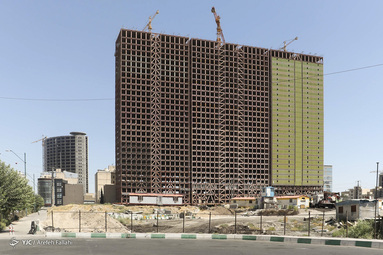 ساختمان نیمه کاره