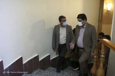 بازدید کریم همتی، رئیس هلال احمر از باشگاه خبرنگاران جوان