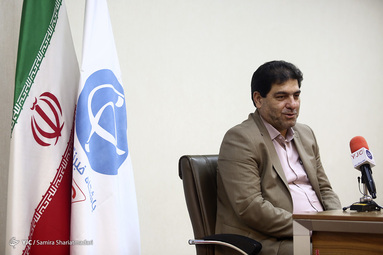 بازدید کریم همتی، رئیس هلال احمر از باشگاه خبرنگاران جوان