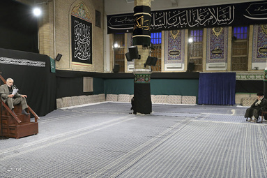 مراسم عزاداری روز شهادت حضرت امام سجاد (ع) با حضور رهبر انقلاب