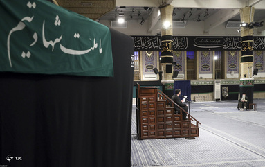 مراسم عزاداری روز شهادت حضرت امام سجاد (ع) با حضور رهبر انقلاب