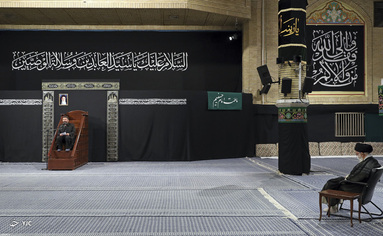 مراسم عزاداری روز شهادت حضرت امام سجاد (ع) با حضور رهبر انقلاب