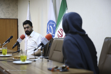 حضور عوامل برنامه چهل تیکه در باشگاه خبرنگاران جوان