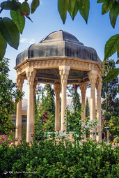 یادروز حافظ