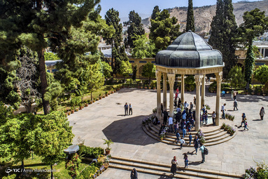 یادروز حافظ