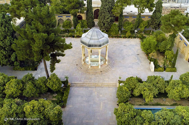 یادروز حافظ