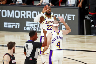 لیکرز قهرمان NBA شد
