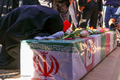 مراسم تشییع و تدفین پیکر شهید مسعود منتجبی از رزمندگان هشت سال دفاع مقدس بود که در ۱۸ سالگی و در ۱۷ اردیبهشت سال ۱۳۶۱ در منطقه شلمچه و در عملیات بیت‌المقدس به درجه رفیع شهادت نائل شد - زنجان