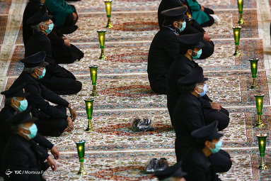 مراسم شام غریبان شهادت امام رضا (ع) با حضور خدام آستان مقدس رضوی - صحن انقلاب