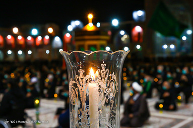 مراسم شام غریبان شهادت امام رضا (ع) با حضور خدام آستان مقدس رضوی - صحن انقلاب