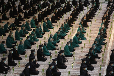 مراسم شام غریبان شهادت امام رضا (ع) با حضور خدام آستان مقدس رضوی - صحن انقلاب