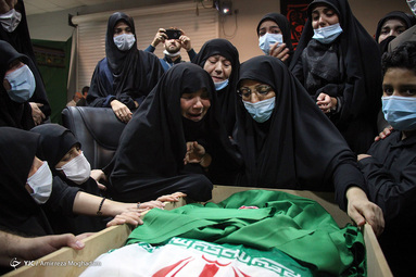 مراسم وداع با پیکر پاک و مطهر شهید امر به معروف و نهی از منکر، محمد محمدی در معراج شهداء تهران با حضورخانواده معظم شهید برگزار شد.