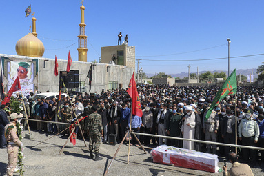 تشییع و خاکسپاری پیکر شهید مرزبان هرمزگانی، محمد احمدی سکل شهرستان رودان روستای سکل