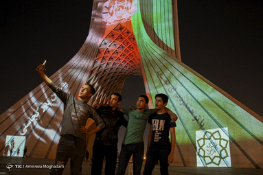 اجرای برنامه نورپردازی سه بعدی در برج آزادی