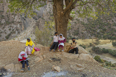 دانش آموزان ابتدایی روستای دره بید