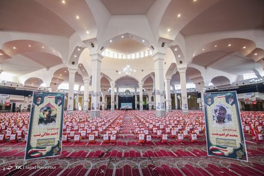 سته بندی و توزیع ۳۰ هزار بسته کمک مومنانه - قم