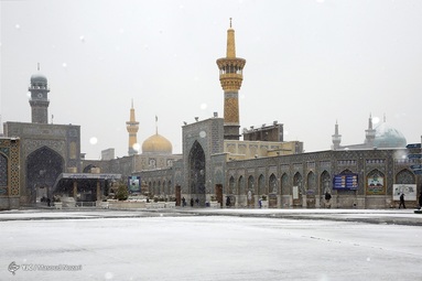 بارش برف پاییزی - حرم رضوی